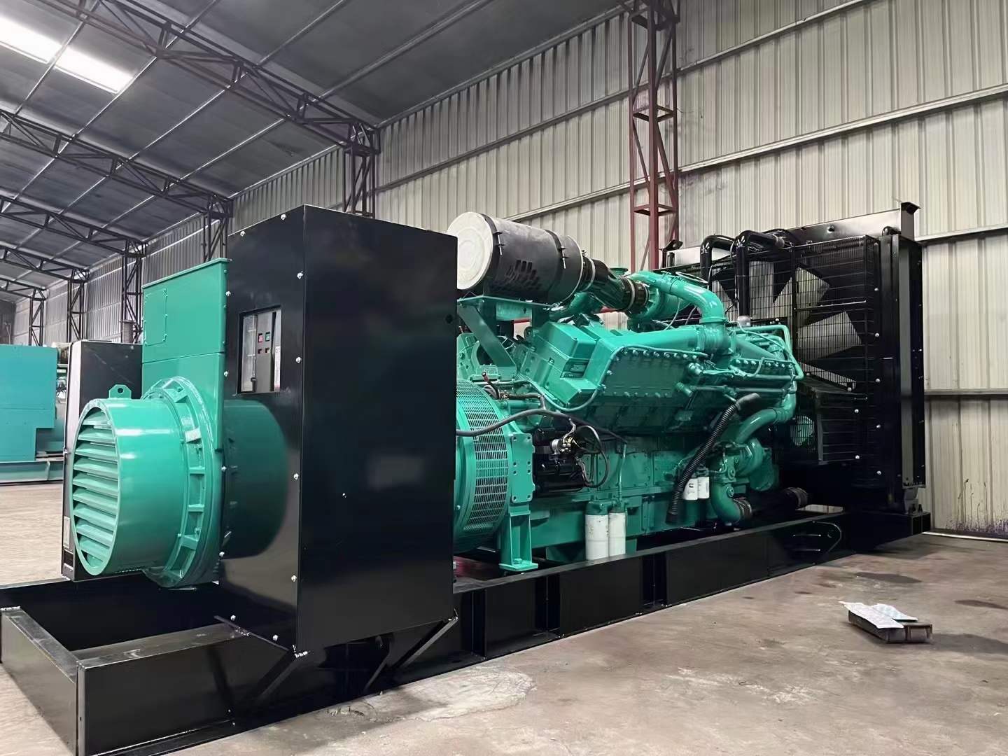 绥芬河如何降低 800kW 柴油发电机输出电流的波动？